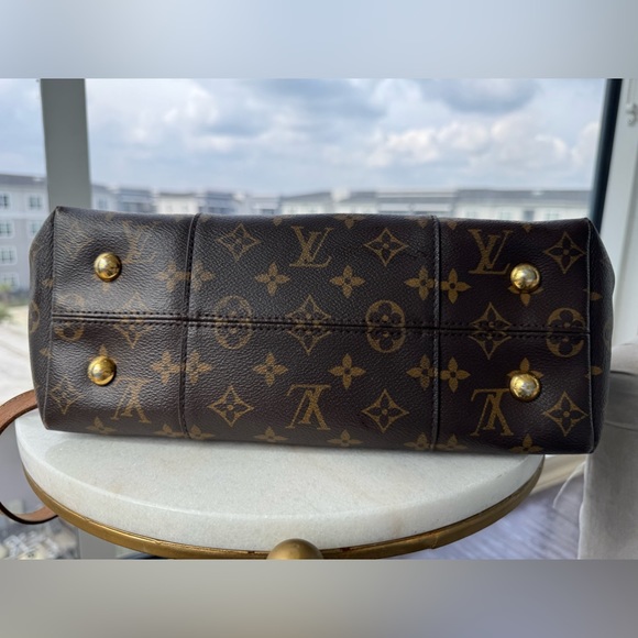 LOUIS VUITTON Monogram Melie Hobo-Authentic - Picture 10 of 12